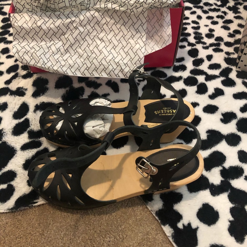 Swedish hasbeens clogs